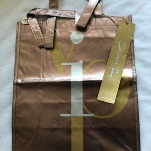 NEW BATH & BODY WORKS large plastic shopping gift bag